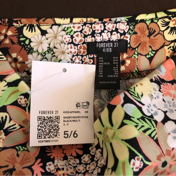 NWT Forever 21 Girl’s Floral Skort - Picture 5 of 7
